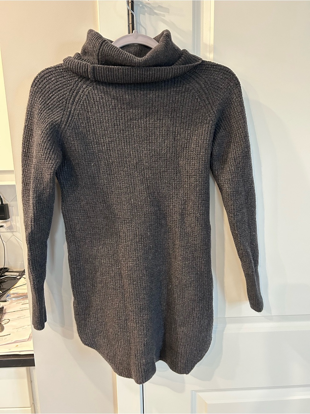 Wilfred Free Aritzia 100% Merino Wool Cozy Ribbed Turtleneck Sweater Gray Long